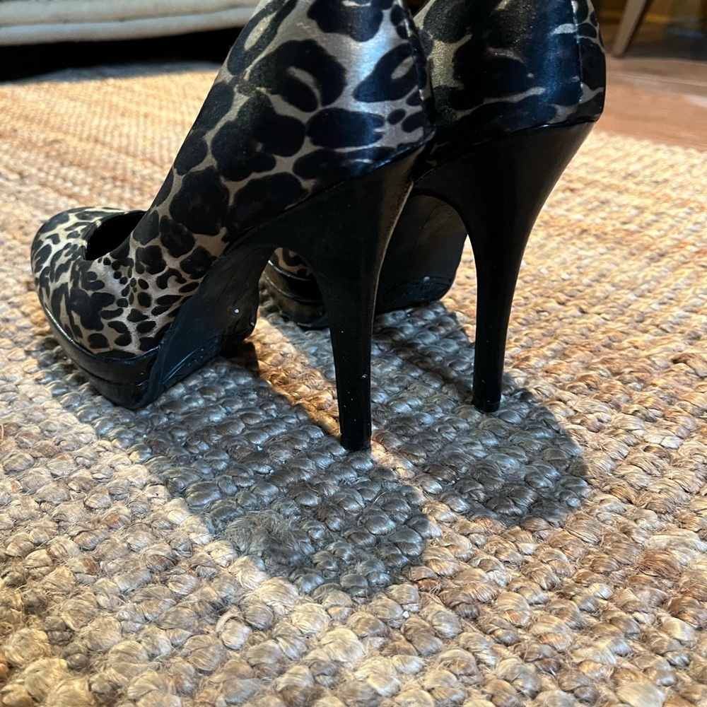 Leopard heels - Picture 4 of 5